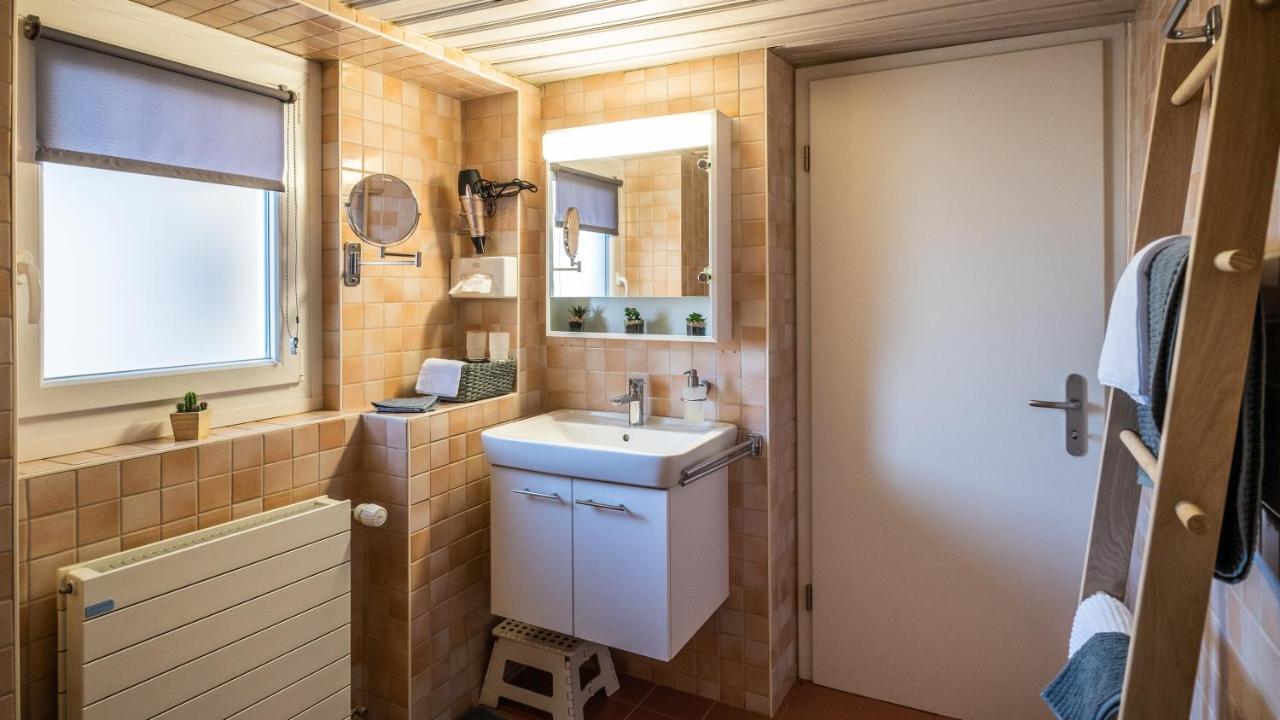 O Rendez Vous Maison Mitoyenne Piscine Chauffee Mars-Octobre Grimisuat Exterior foto