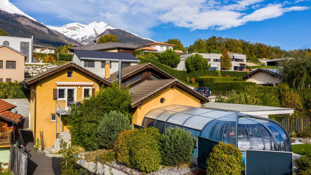 O Rendez Vous Maison Mitoyenne Piscine Chauffee Mars-Octobre Grimisuat Exterior foto